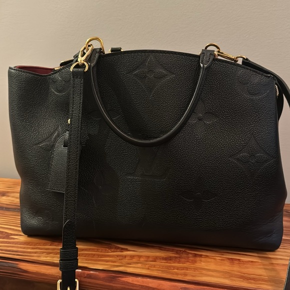 Louis Vuitton Monogram Empriente Grand Palais MM - Picture 8 of 14